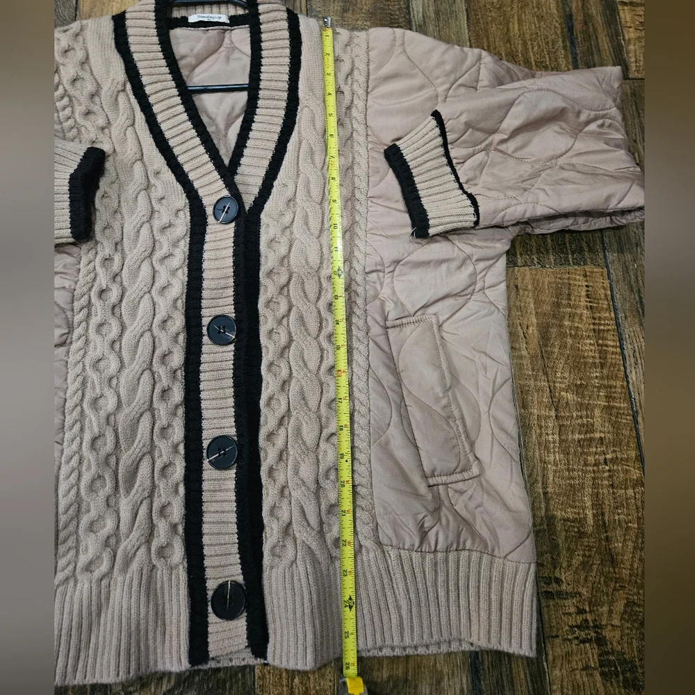Sunday‎ Up Women's Oversized Quilted Cardigan Sweater. Size M/L